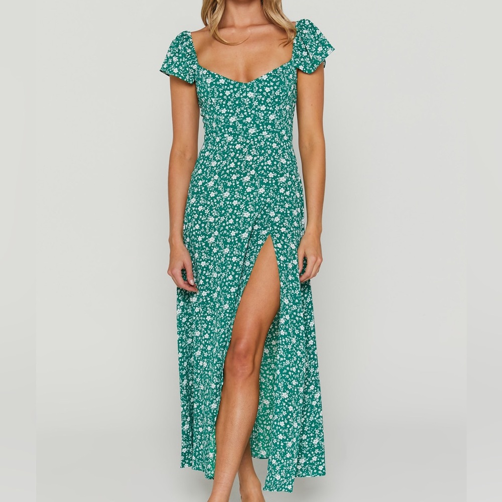 NWT Donissa Midi Dress - Thigh Split Flutter Sleeve Dress in Green